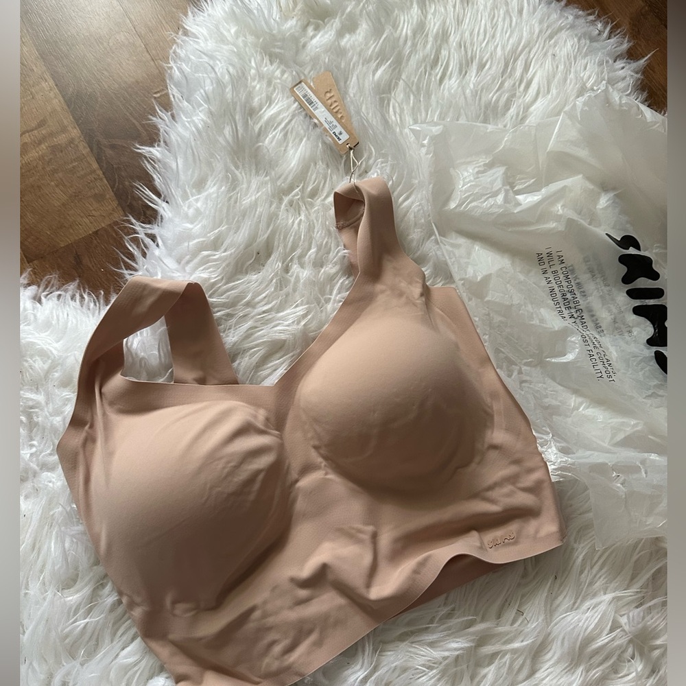 Skims naked plunge tank bra
